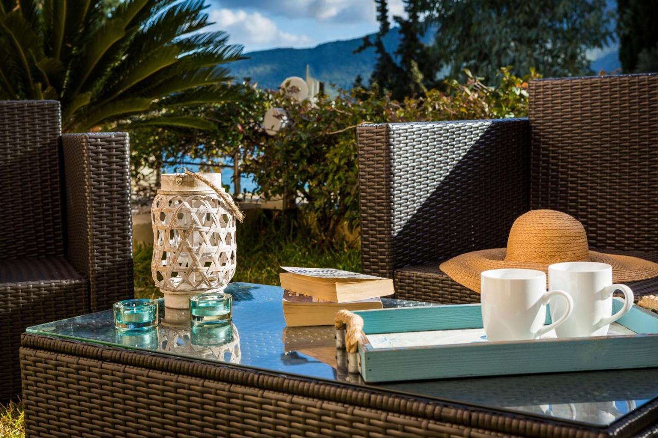 Apartment Lilly, Apartment With Communal Pool, 10 Meters From Sea Sami  Extérieur photo