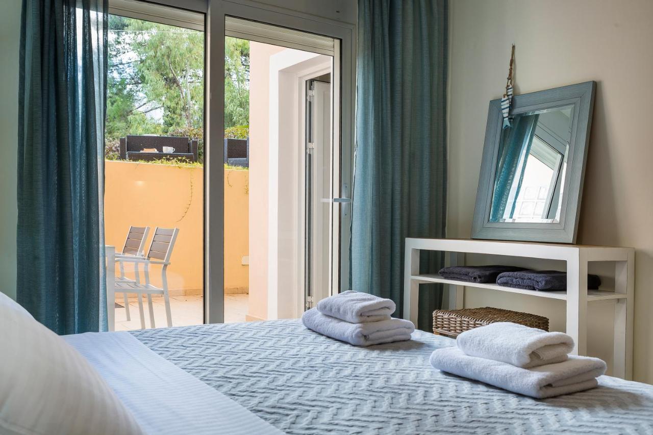 Apartment Lilly, Apartment With Communal Pool, 10 Meters From Sea Sami  Extérieur photo